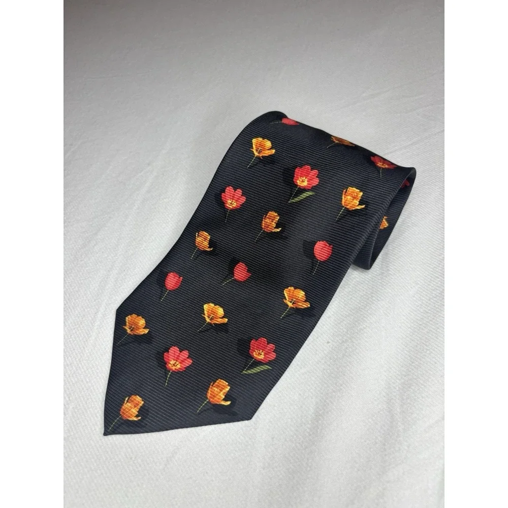 Ermenegildo Zegna Disegno Esclusivo Black Floral Paisley Silk Tie Made in Italy